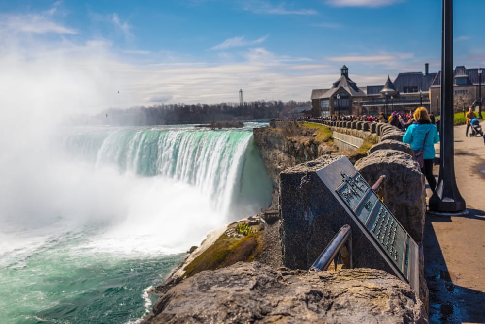 Niagara Falls Ontario - Security cameras and alarm systems for the Niagara region Niagara Falls Ontario - CCTV cameras and security systems protecting Niagara region homes, businesses, and tourist properties